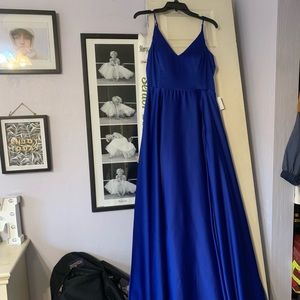 beautiful never worn blue silk B Darlin Prom dress